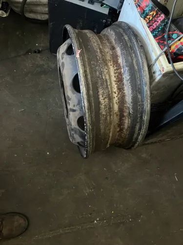 Roda de caminhão ou carreta 