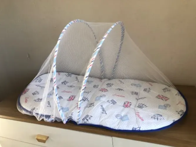 Berço portátil com mosquiteiro (NUNCA USADO)
