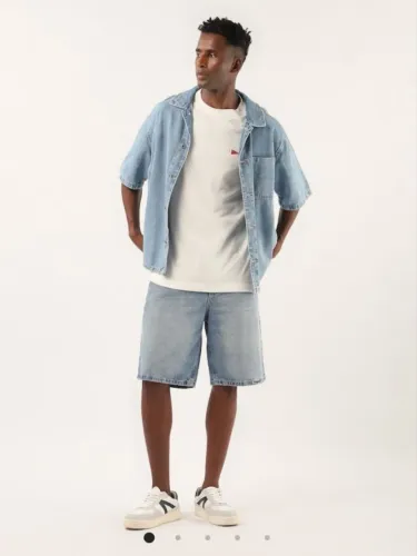 Bermuda jeans tamanho 46 nova