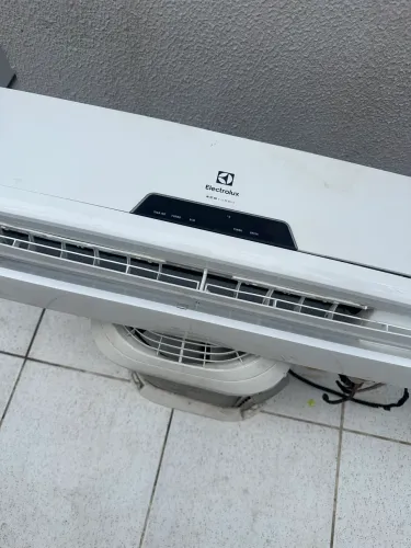 Ar condicionado Eletrolux 9 mil btus 