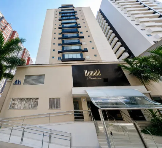Lindo Apartamento Para Venda de 78m2, em Campinas - São José/SC