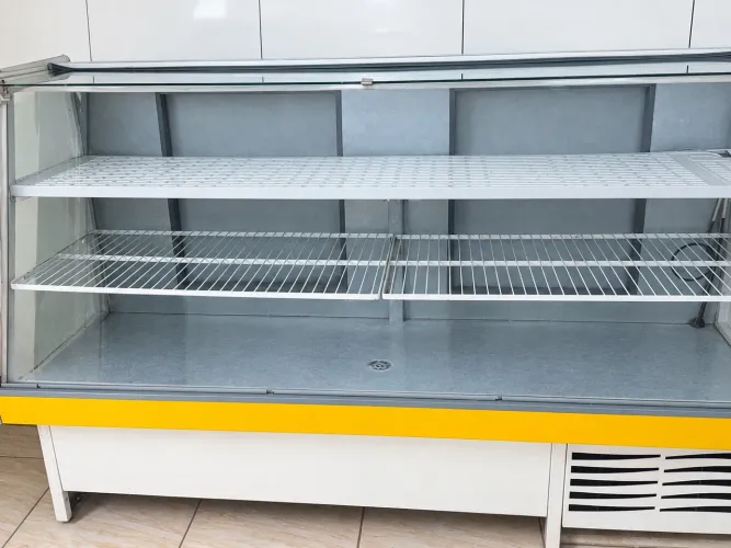 Balcão Expositor Refrigerado - Geladeira Comercial