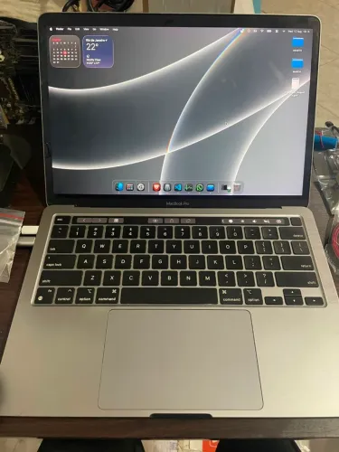 Vendo MacBook Pro M1 (2020) 13.3" - Cinza Espacial (8GB RAM / 256GB SSD) - Touch Bar