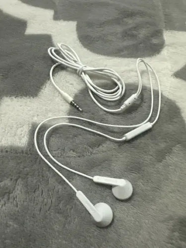 Fone de ouvido com fio Lenovo