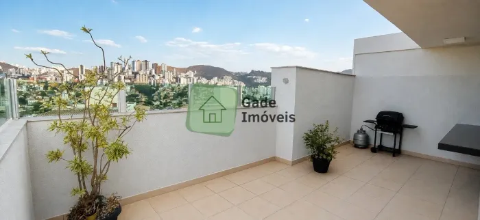 Cobertura 2 Quartos, 2 Vagas, Elevador e Vista Definitiva