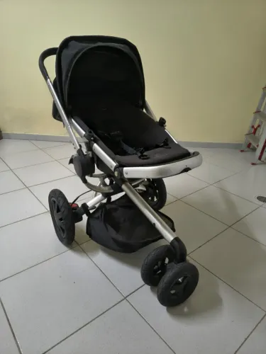 Carrinho de Bebê Quinny