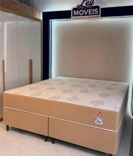 Cama queen size