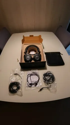 Audio-Technica ATH-M40x Fone de Estúdio Profissional