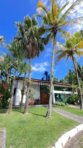 Casa a venda no condomínio Granville, 5 dormitórios, com garagem e lazer