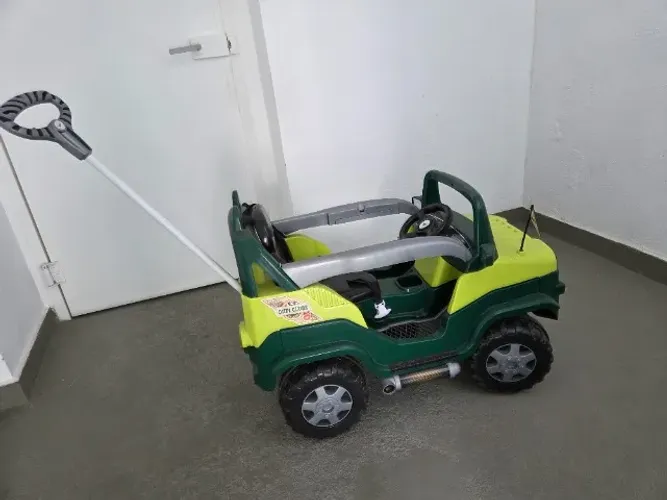 Carrinho de Passeio Infantil Jipe Calesita 3 em 1 - Excelente Estado!