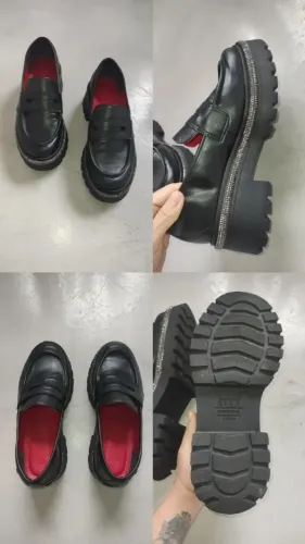 Mocassim Loafer Tratorado Tanara com Strass