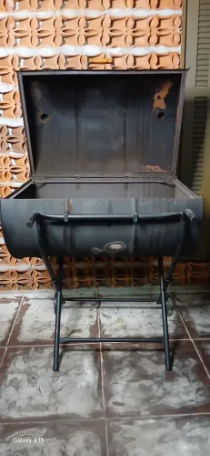 Churrasqueira a vapor preta