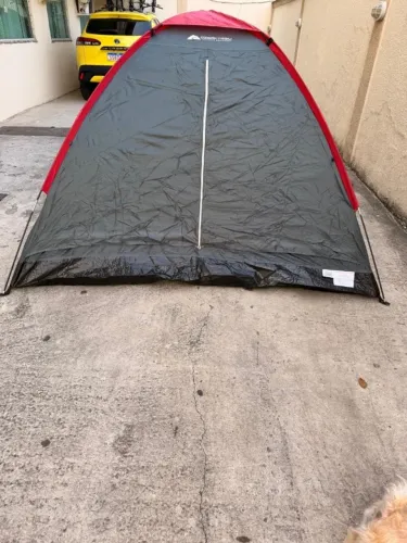 Barraca de acampar pra quatro pessoas