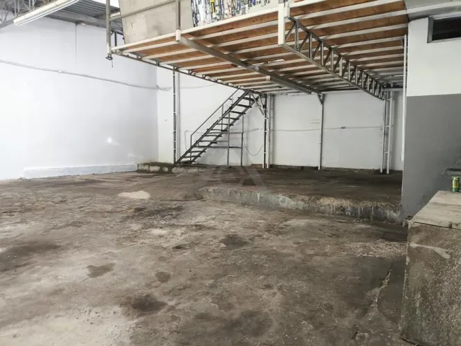 Galpão para alugar em Campinas, Taquaral, com 230 m²