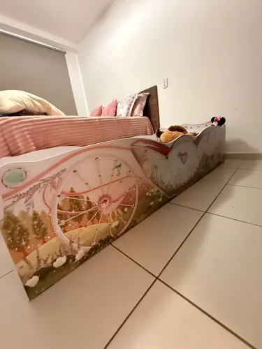 Cama infantil menina