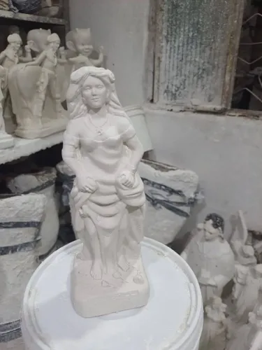 Vendo imagem de gesso 60 cm