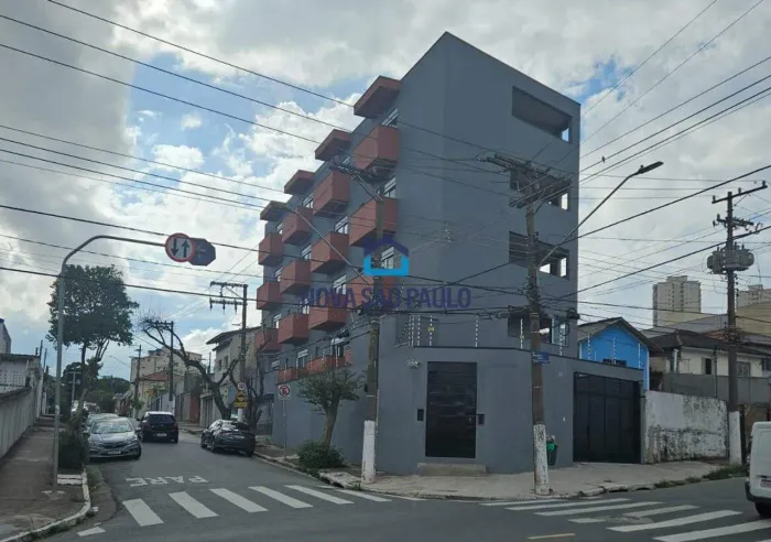 Prédio residencial com 16 unidades, localizada na região do Cursino.