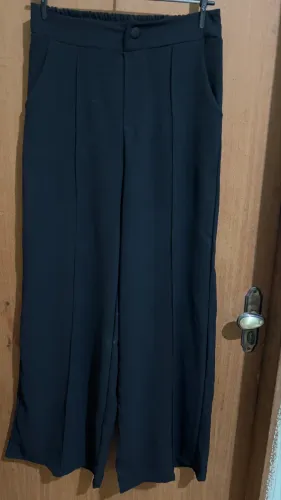 Calça pantalona 