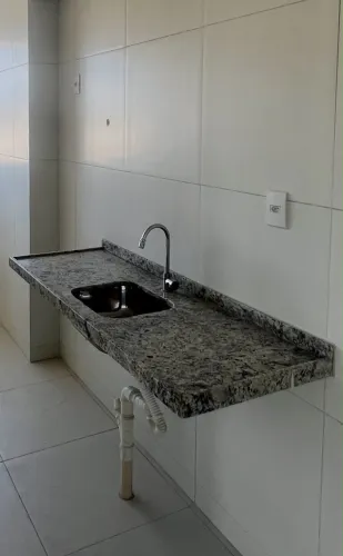 Bancada de granito + Cuba Inox