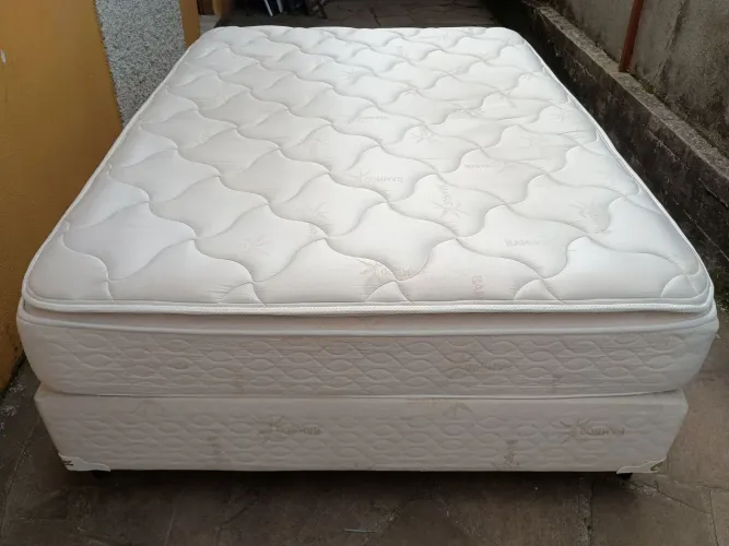 Conjunto box Castor, tamanho casal, molas ensacadas!
