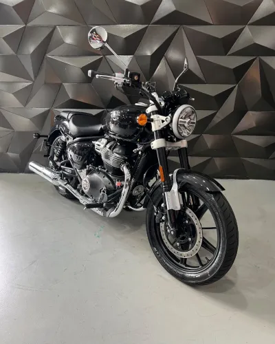 Super Meteor 650 Astral