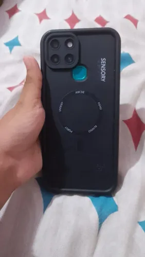 Vendo esse celular semi novo 