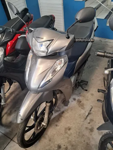 BIZ 125