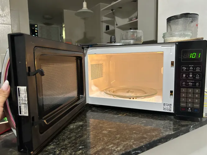 Microondas mondial 21L