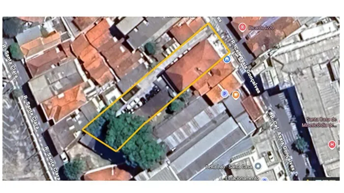 Prédio residencial / comercial + estacionamento + terreno