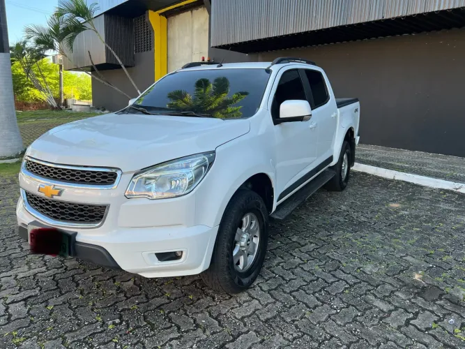 Chevrolet S10 Pick-up LT 2.8 TDI 4X4 CD Diesel 2014
