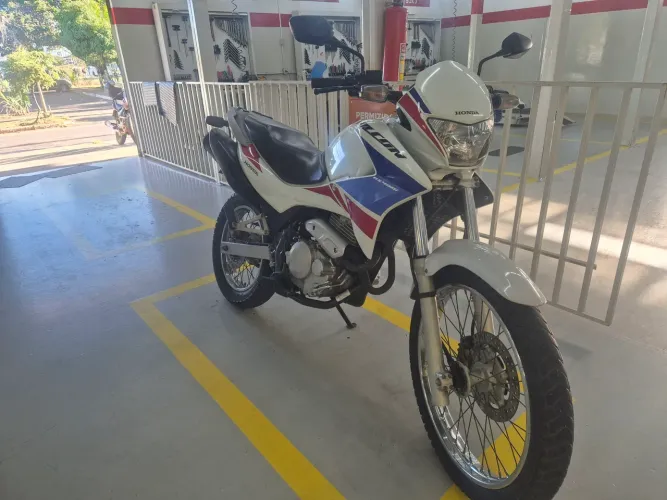 FALCON 400