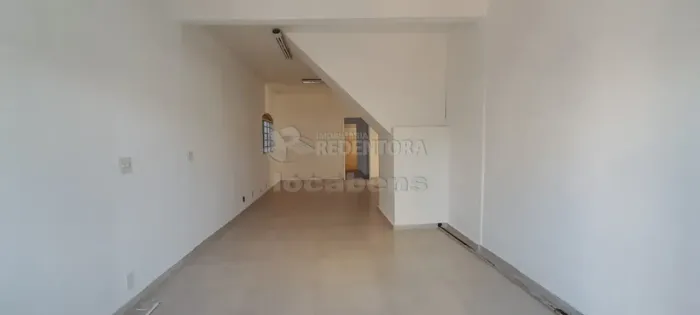 Salão Comercial com 70m², 02 banheiros para Locação no bairro Boa Vista