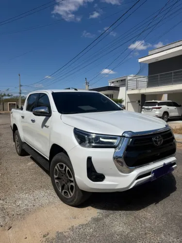 Toyota Hilux CD SRX 4X4 2.8 TDI 16V Diesel Aut. 2024