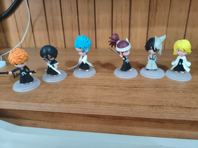 Action figures bleach