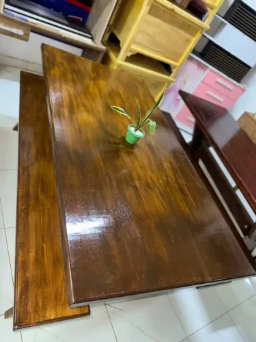 Mesa rústica com tampo naval