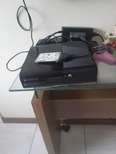 Xbox 360 super slim desbloqueado