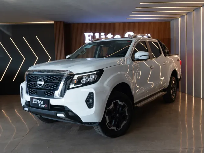 Nissan Frontier XE CD 4X4 2.3 Bi-TB Diesel Aut. 2025