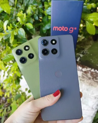 Celular Moto G15 de 256GB Novo (LACRADO).