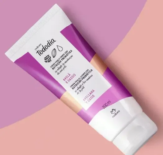 Hidratatante avelã e cassis Natura 200ml