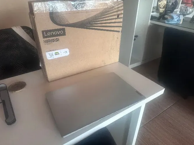 Laptop Lenovo Ideapad I5 12thgen 8Gb Ram 500Gb ssd 15'' Windows 11