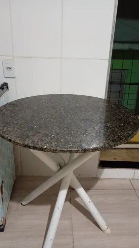 Mesa de mármore 