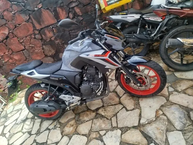 Fazer 250
