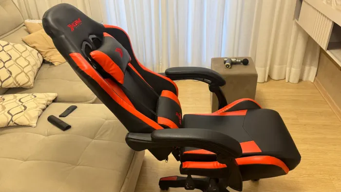 Cadeira Gamer Kabum / Cadeira Gamer KBM! GAMING CG200