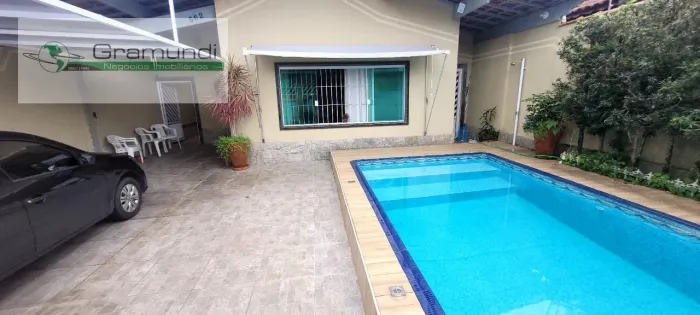 Casa em Vila Caiçara - Praia Grande