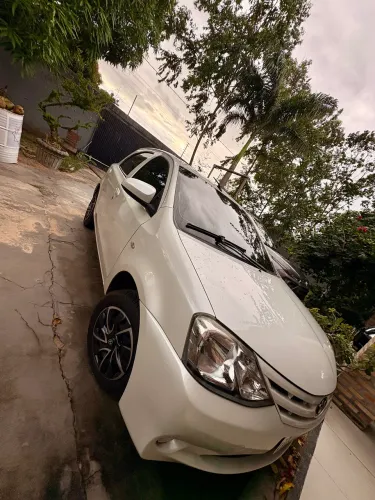 Toyota Etios X 1.3 Flex 16V 5P Mec. 2017