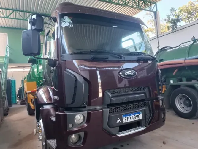 CAMINHÃO LIMPA FOSSA VACUO/COMBINADO - FORD CARGO 2423