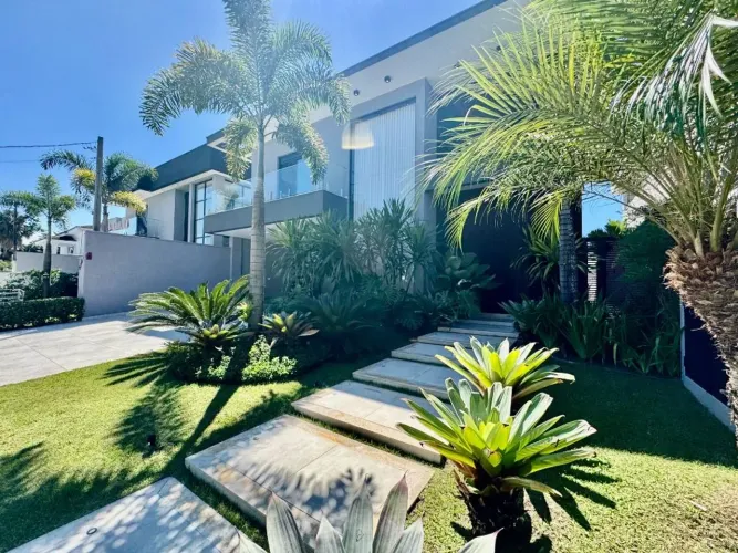Casa com 6 dormitórios à venda, 400 m² por R$ 6.000.000,00 - Acapulco - Guarujá/SP