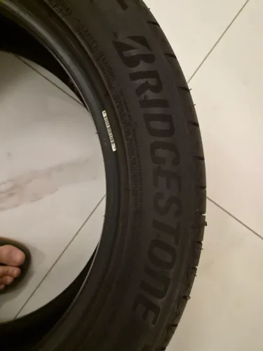 Pneu Bridgestone Aro 18 Alenza 225/55R18