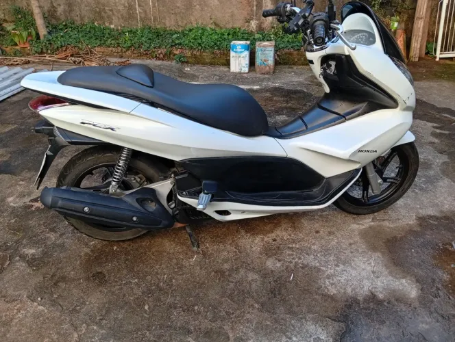 Vendo PCX 2014 . Baixa Quilometragem