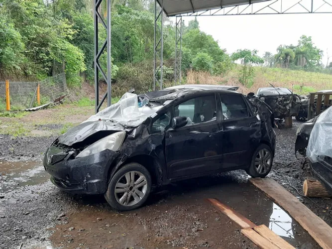 Sucata Honda Fit 2010 EX automático
